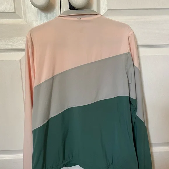 Puma women’s jacket - Picture 2 of 3